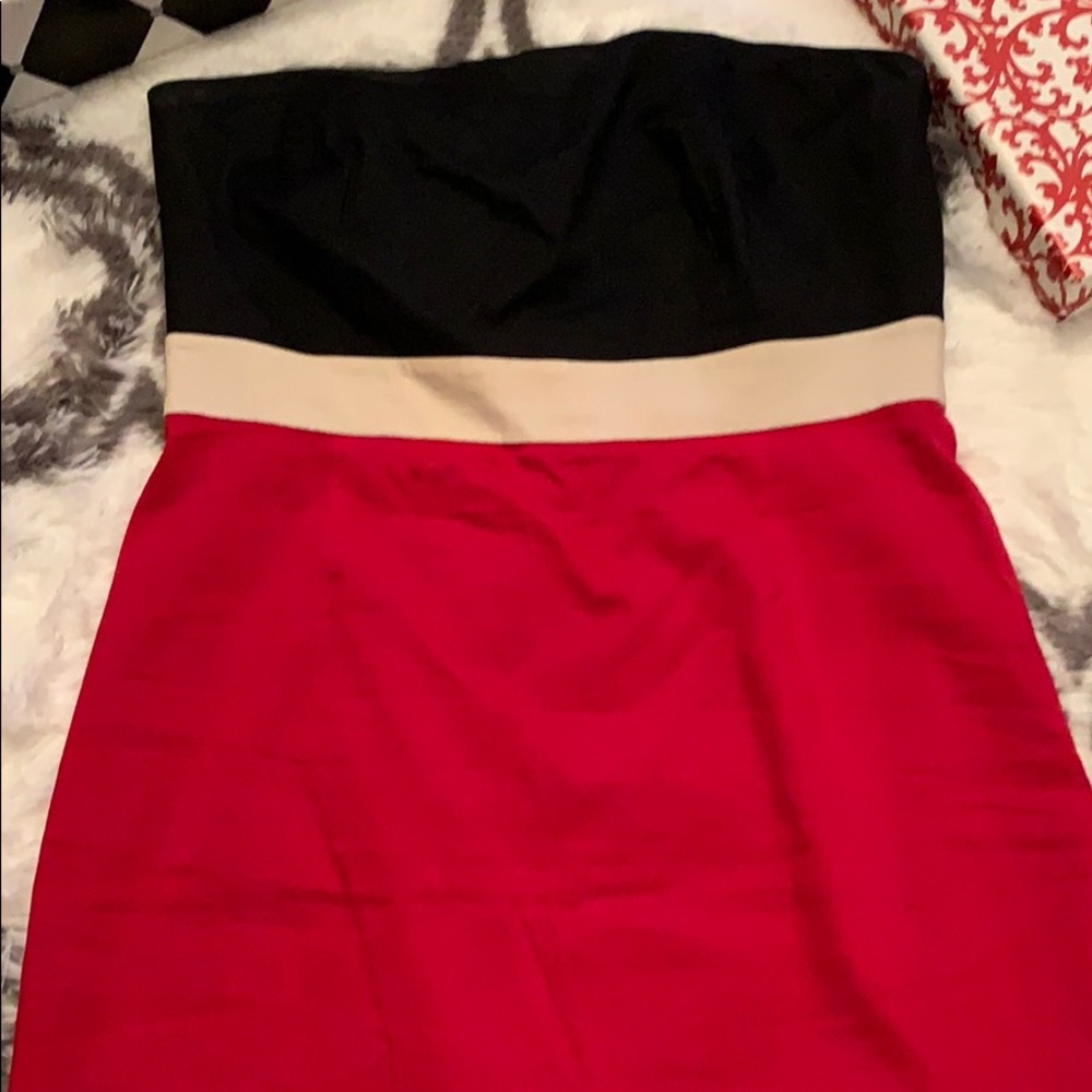 Sexy Strapless DKNY red/black dress 👗 - Picture 2 of 7